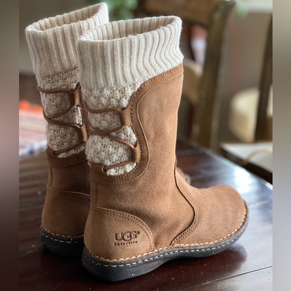 Ugg chestnut girls boots
